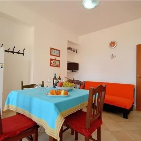 Apartment Ferienhaeuser Small App Fuer 5 In